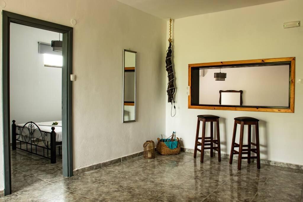 Pelekanos Beachfront Apartment Episkopi-Chania Buitenkant foto